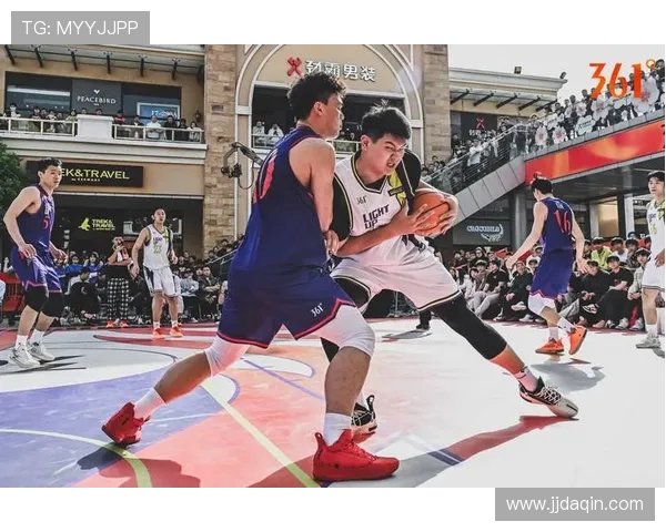 探寻当代篮球运动员成长轨迹与赛场风采呈现未来发展趋势