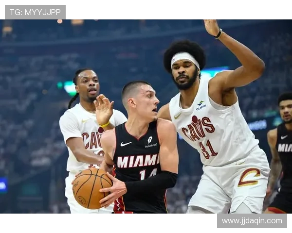 2009年NBA季后赛骑士与魔术的激烈对决回顾与分析