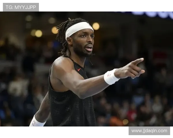 杰拉米格兰特：在NBA赛场上崭露头角的全能球员与未来之星